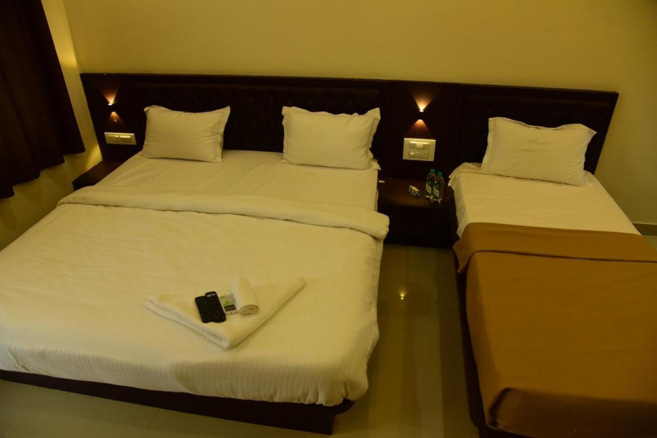 M G Residency Hotel Chikmagalur Exterior photo