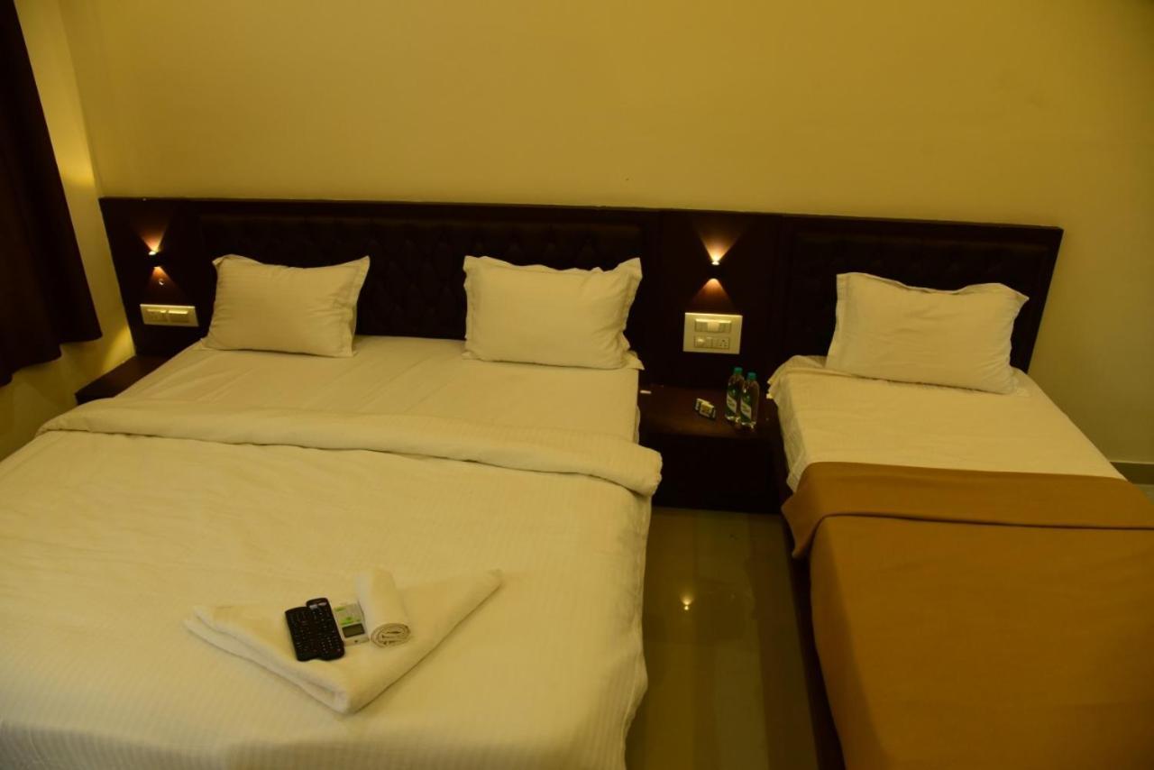 M G Residency Hotel Chikmagalur Exterior photo